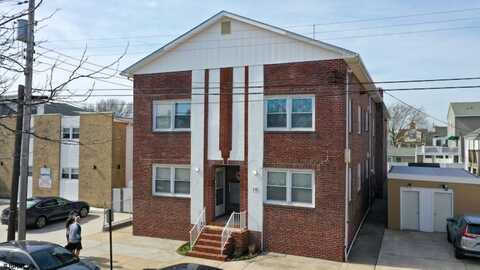 16 N Sacramento Avenue Ave, Ventnor City, NJ 08406