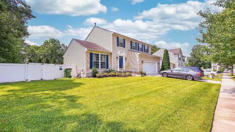 40 Thornhill Dr, Egg Harbor Township, NJ 08234