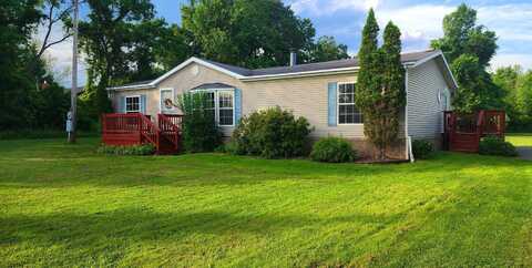 884 McCormick Rd, Ogdensburg, NY 13669