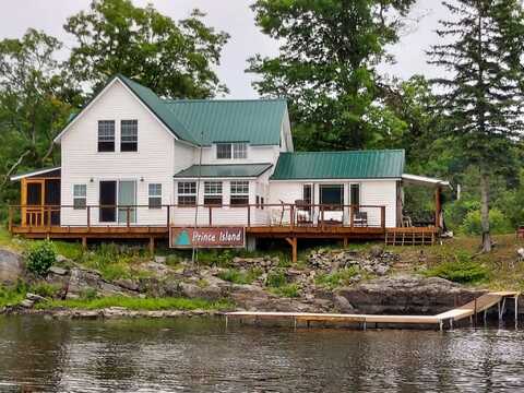 1 Prince Island, Hammond, NY 13646