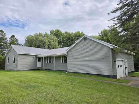 90 Franklin Rd, Waddington, NY 13694