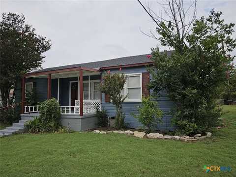 205 W James Street, Hamilton, TX 76531