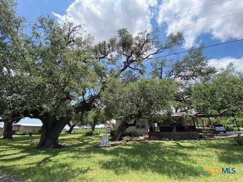 7096 Fm 621, Martindale, TX 78655