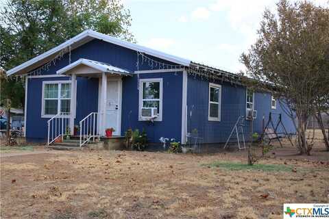 908 E Luce Street, Llano, TX 78643