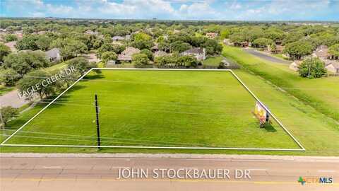 2101 N John Stockbauer Drive, Victoria, TX 77901