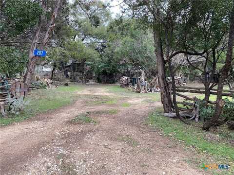 207 Hub Drive, Wimberley, TX 78676