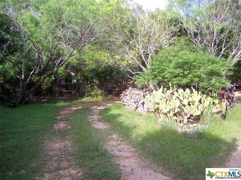 207 Hub Drive, Wimberley, TX 78676