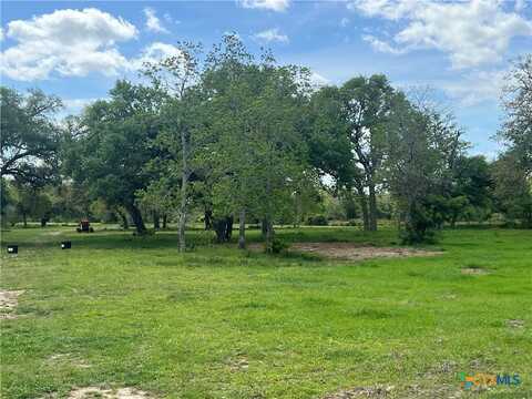 2430 County Road 130, Edna, TX 77957