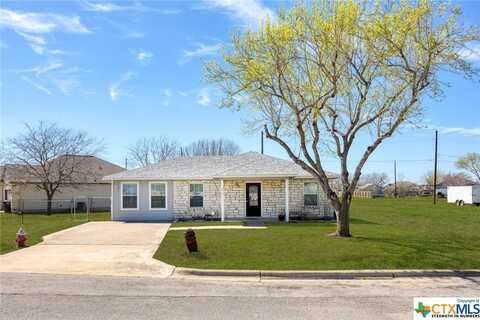 1515 S Medina Street, Lockhart, TX 78644