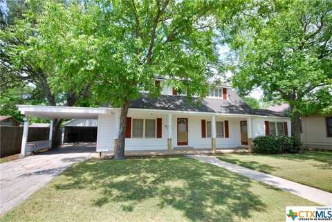 304 W Kerr Street, Moulton, TX 77975