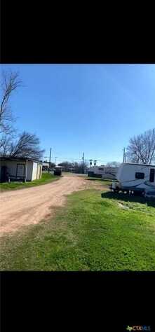 107 E Broadway Avenue, Seadrift, TX 77983