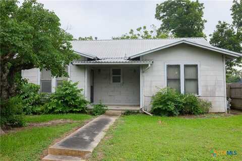 204 Orth Street, Yoakum, TX 77995