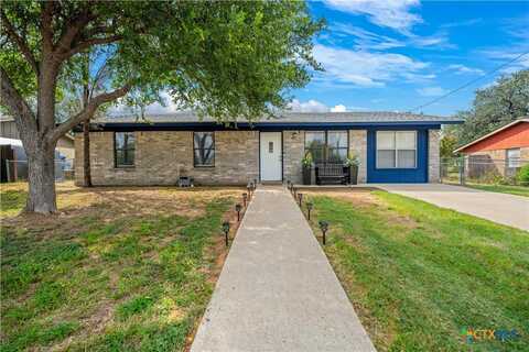 612 Mimosa Drive, Floresville, TX 78114