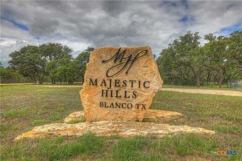 85 Majestic Hills Drive, Blanco, TX 78606