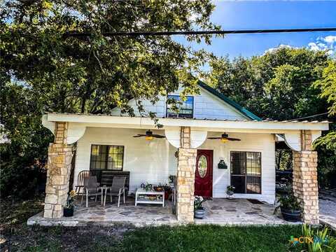 109 N Lovers Lane, Gatesville, TX 76528