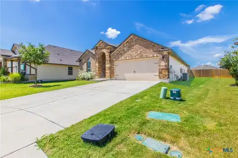 125 Lillian Drive, Taylor, TX 76574