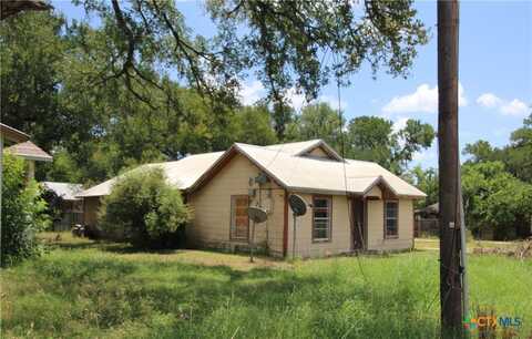 201 N Kings Trail, Little River-Academy, TX 76554