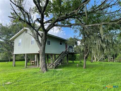 1309 Guadalupe River Drive, Tivoli, TX 77990