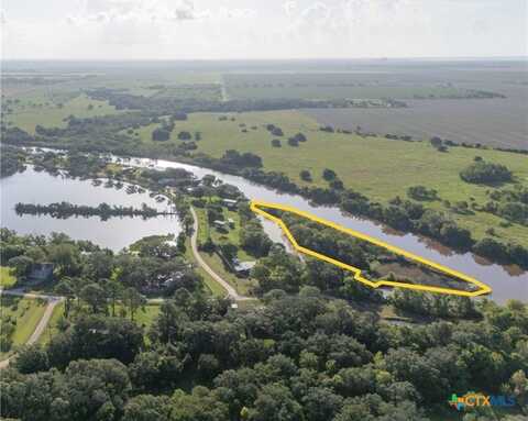 408 Kings Hill Road, Palacios, TX 77465