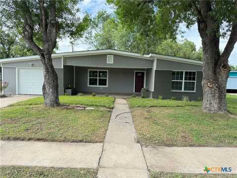 3004 Mayfair Drive, Victoria, TX 77901