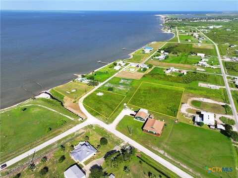 40 Waterfront Alley, Port Lavaca, TX 77979