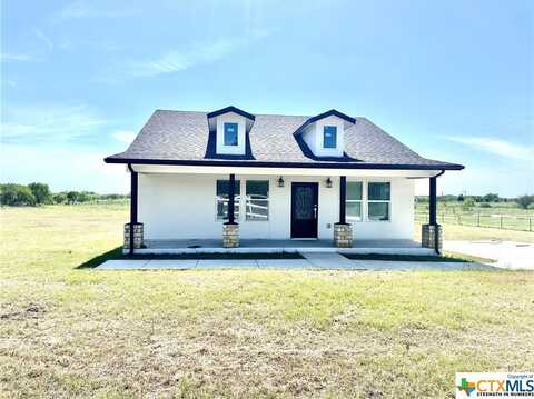 577 County Road 422, Stockdale, TX 78160