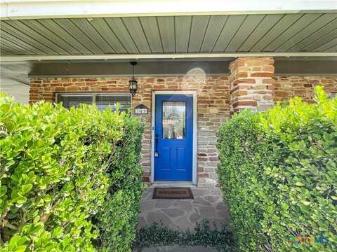 340 Briarwood Drive, San Marcos, TX 78666