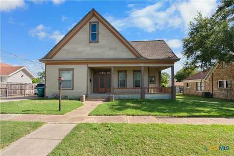 1409 E Leon Street, Gatesville, TX 76528