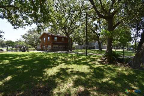 875 Private Road 652, Bay City, TX 77414