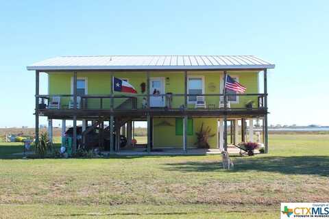 303 Powderhorn Lane, Port Lavaca, TX 77979