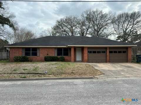 805 China Street, El Campo, TX 77437