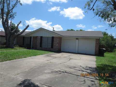 205 Avalon Drive, Victoria, TX 77901