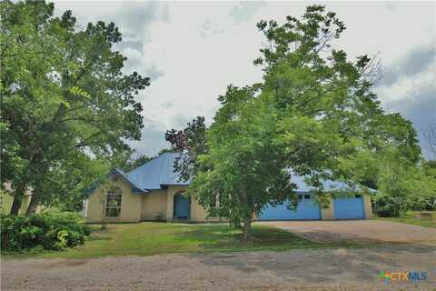 700 W Pietzsch Street, Bartlett, TX 76511