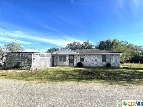 318 Harlem Street, Edna, TX 77957