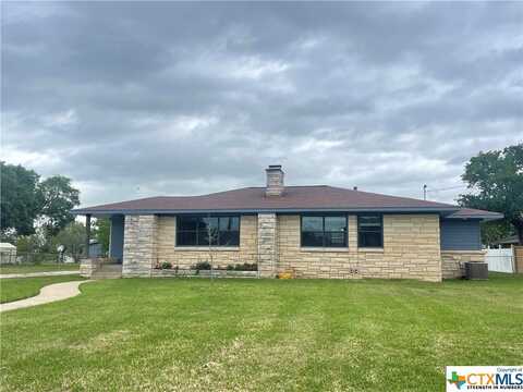 1014 E Main Street, Cuero, TX 77954