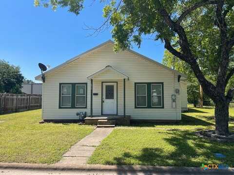 1412 Saunders Street, Gatesville, TX 76528