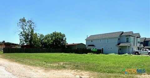 1016 E Fannin Street, Luling, TX 78648