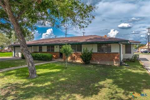 1724 Hickston Street, Gonzales, TX 78629