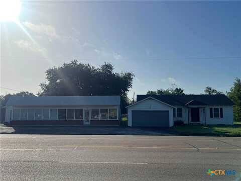 1701-1703 N Esplanade, Cuero, TX 77954