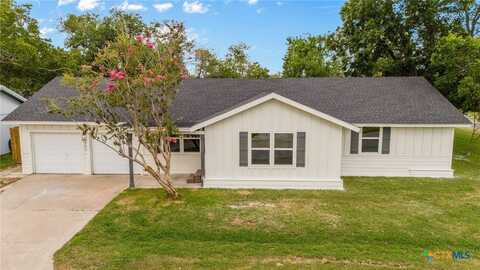 402 W Depot Street, Refugio, TX 78377