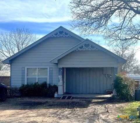 1518 Golf Course Road, Gatesville, TX 76528