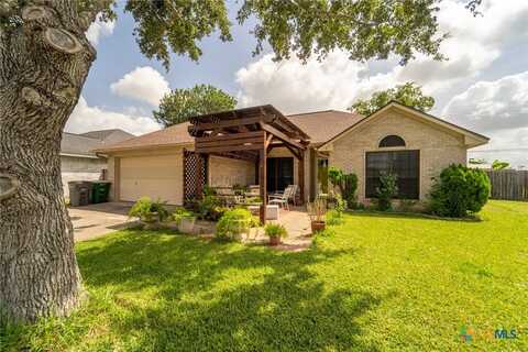 215 Sunset Drive, Victoria, TX 77901