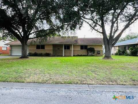 522 Travis Street, Port Lavaca, TX 77979