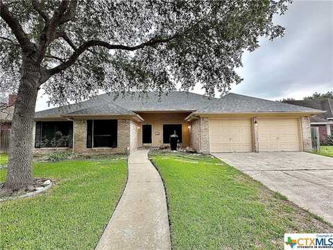 110 Ashford Drive, Victoria, TX 77904