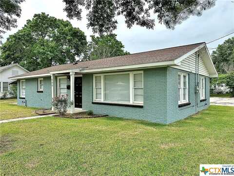 608 E Trinity Street, Victoria, TX 77901