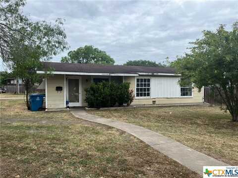 1401 E Rosewood Street, Beeville, TX 78102