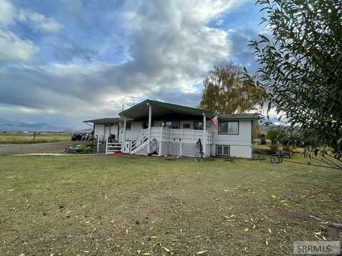 2656 Challis Creek Road, CHALLIS, ID 83226