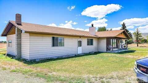 3231 W 3300 N, MOORE, ID 83255