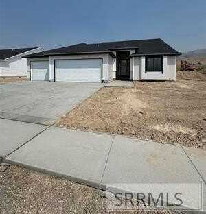 3038 DeWinter Dr, POCATELLO, ID 83204