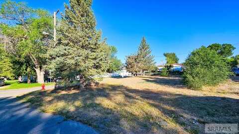 310 N East Street, ARCO, ID 83213